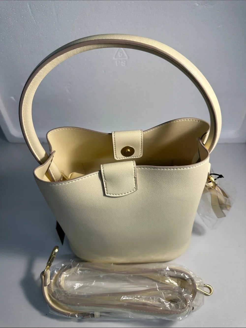Nanette Lepore ISABELA Buttercream Shoulder or Convertible Bucket Bag-NWT - Picture 13 of 15